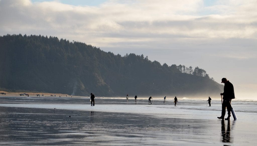 10 Reasons You Don't Want to Miss the Long Beach Razor Clam Festival (April 20)