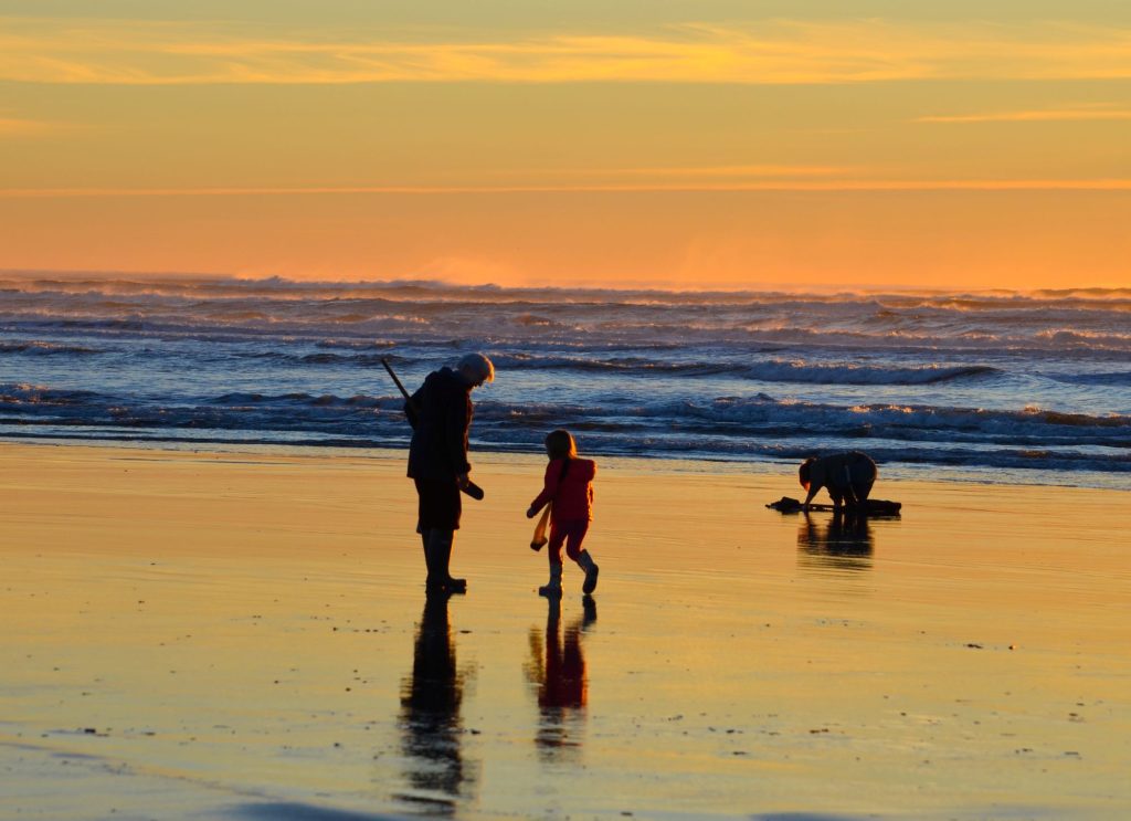 Razor Clam Digging