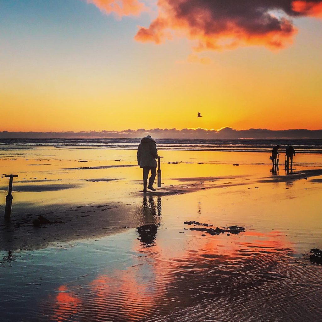 Razor Clam Digging