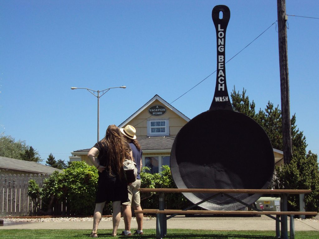 The World's Largest Frying Pan in Long Beach, a must-visit landmark to explore as a family thing to do in Washington.