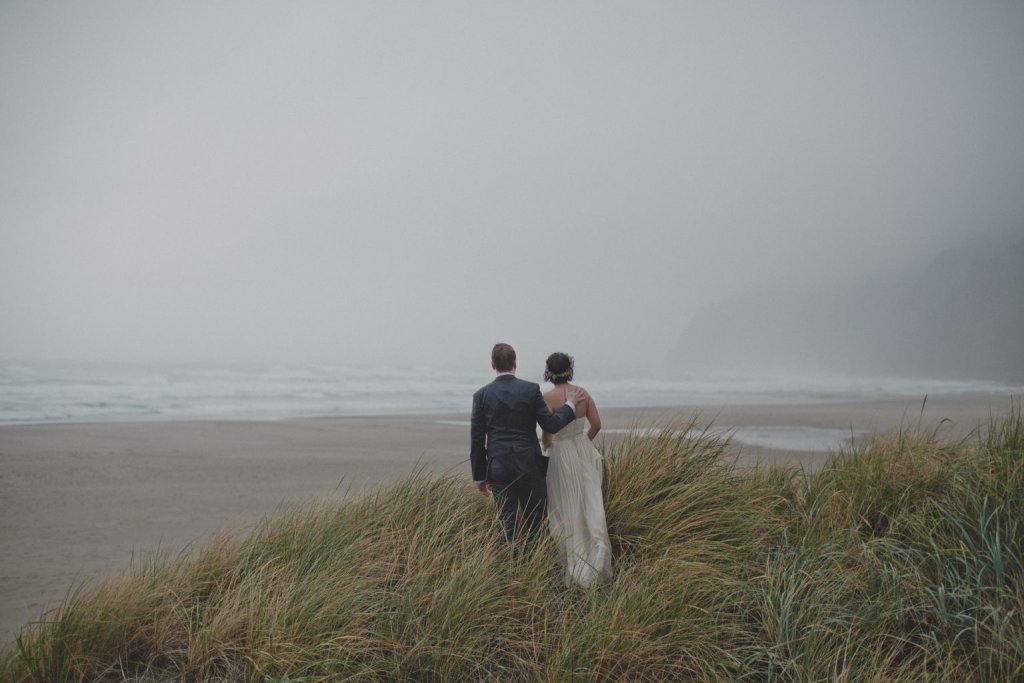 Tide the Knot: Plan Your Perfect Washington Beach Wedding